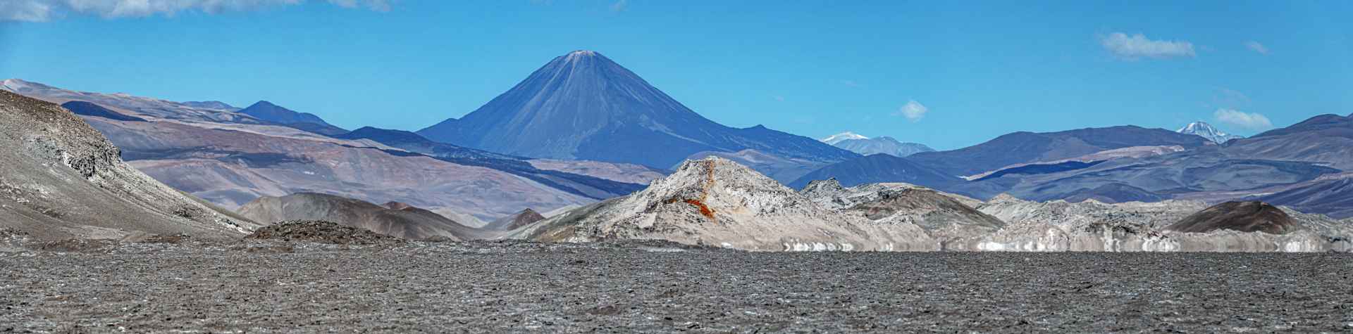 Volcan Peinado au sud du salar de Antofalla